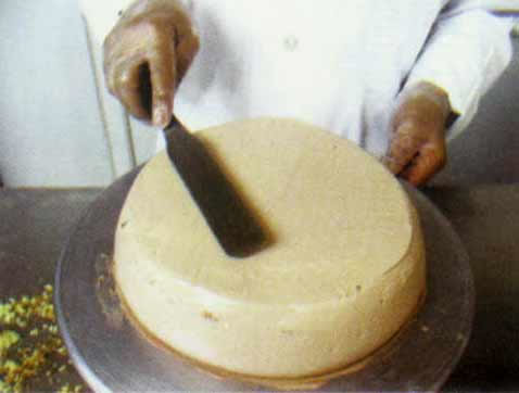 تزئين گام به گام کيک